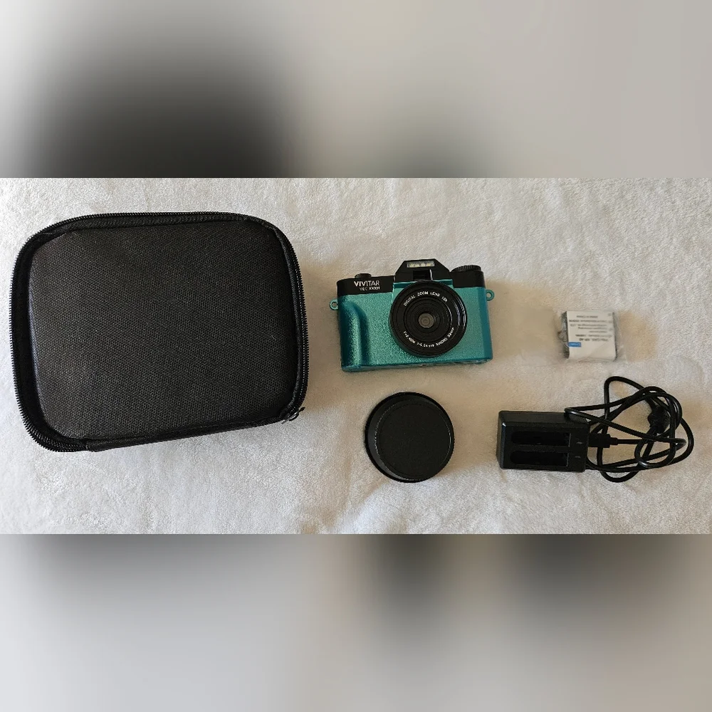 NEW Vivitar VEC XX101 Digital Zoom Lens Selfie Camera Turquoise 4K Bonus Lens